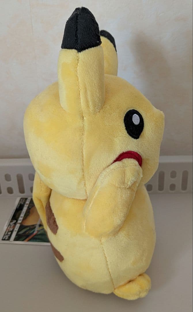 ムンク展限定　★ピカチュウ ぬいぐるみ★