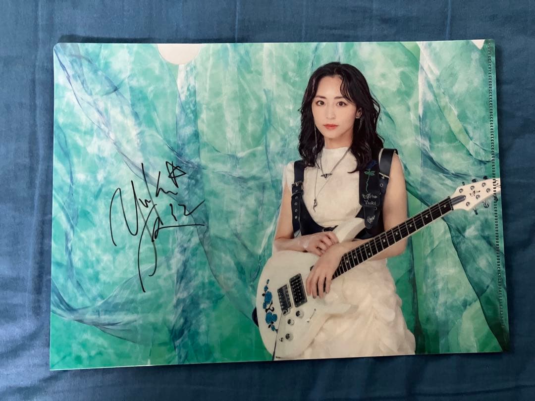 East Of Eden 直筆サイン入り クリアホルダー