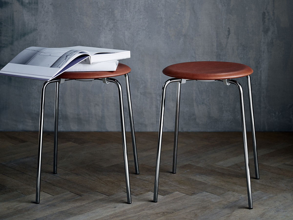 FRITZ HANSEN DOT / フリッツ・ハンセン ドット スツール（板座