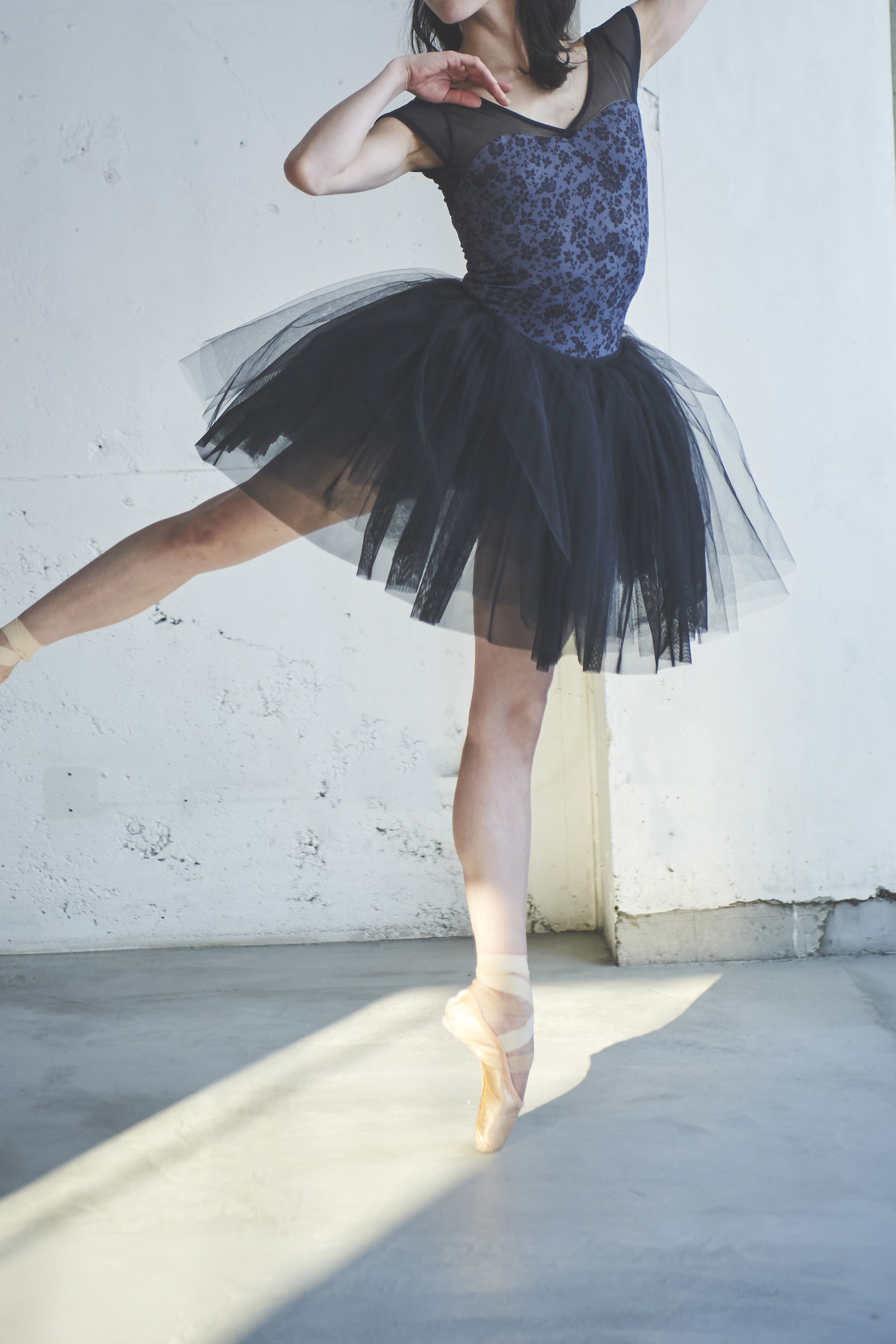 stina / type H half sleeve / Wish charcoal