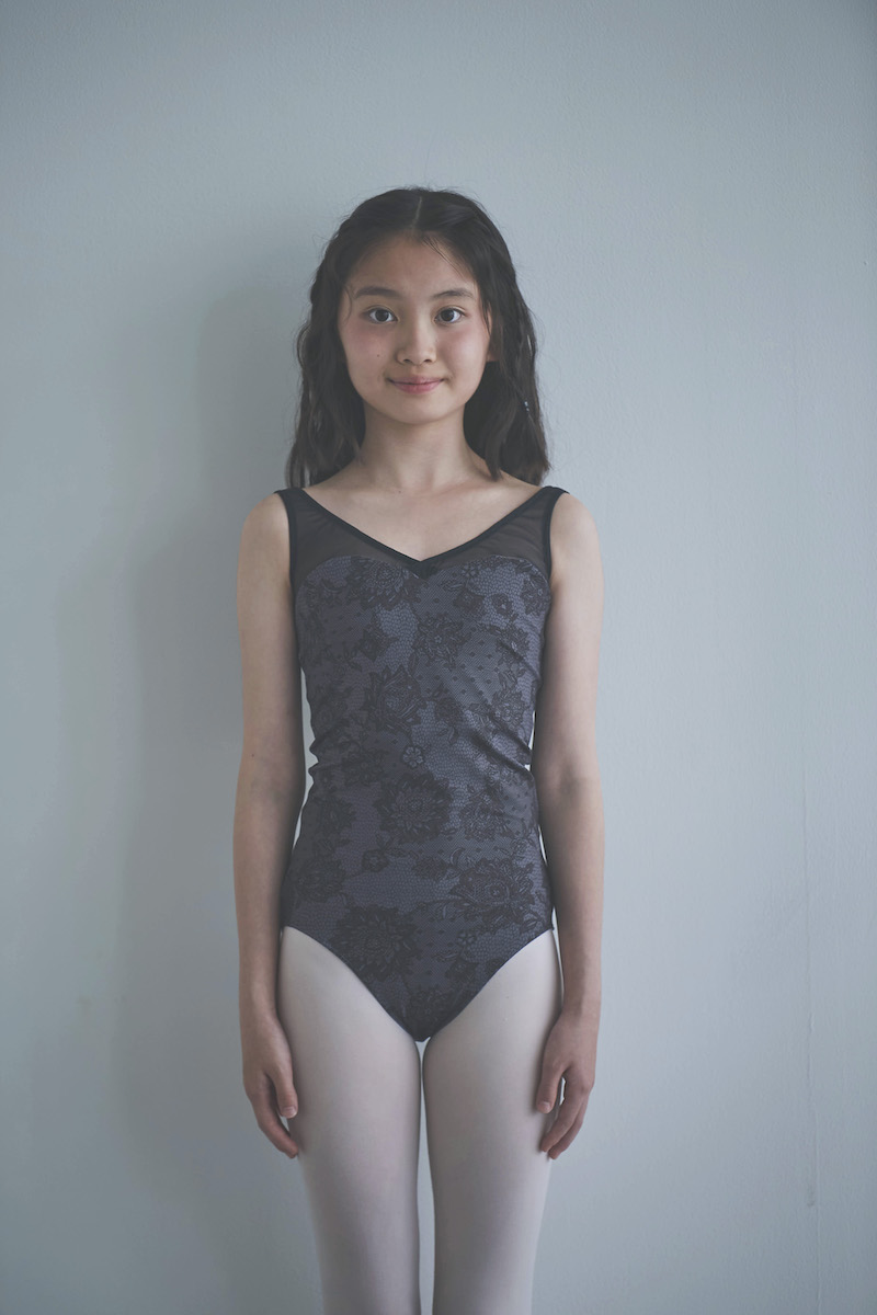 stina / type X common sense / antique lace black / kids / girl