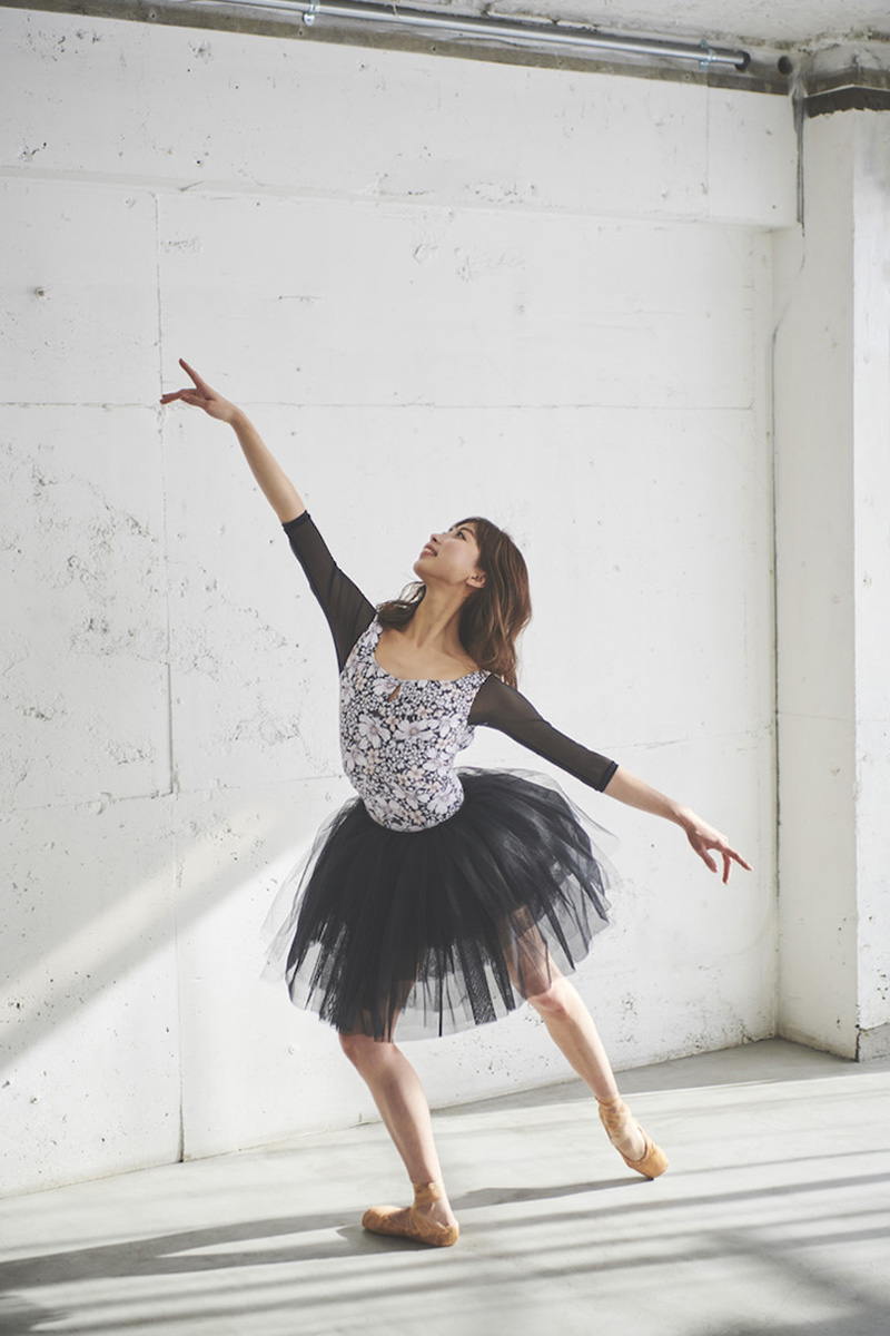 stina / type U ballerina + / Harmony black