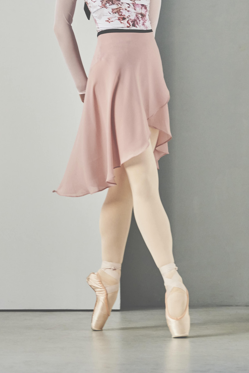 stina / black ribbon wrap skirt / dusty pink