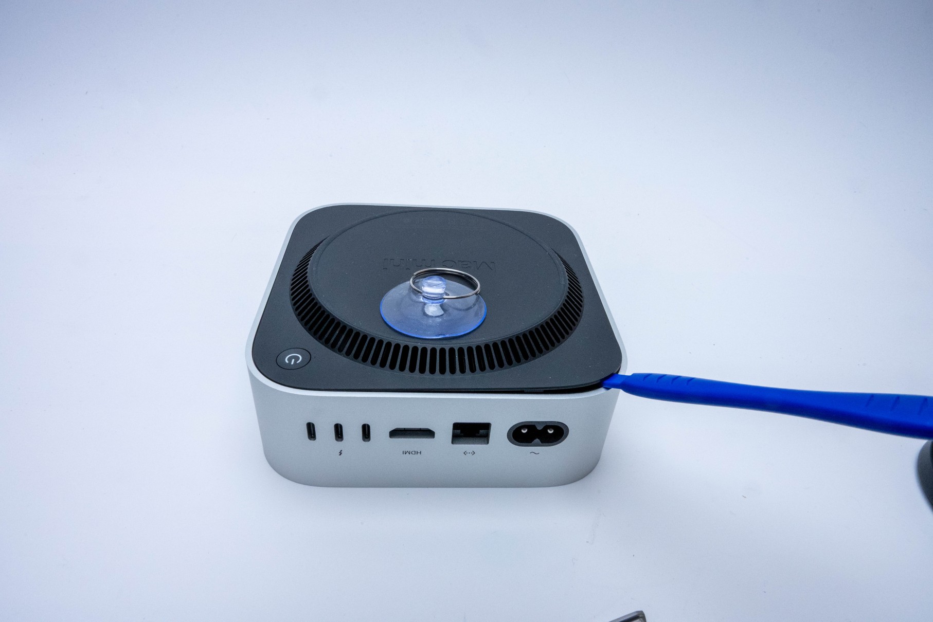 M4 mac mini 256GBモデルのSSDを1TBに換装する方法 - しょぼんブログ